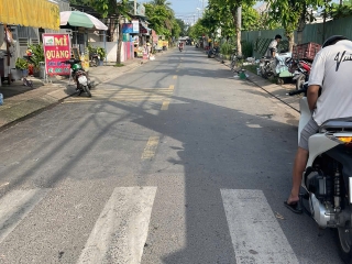 CẦN BÁN GẤP 1 TRONG 2 LÔ MẶT TIỀN ĐƯỜNG NHỰA, DT 700M GIÁ 32TỶ; DT 200M GIÁ 10TỶ XÃ ĐÔNG THẠNH, HÓC MÔN, TIỆN KINH DOANH